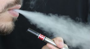 Les dessous toxiques de la cigarette électronique jetable (ou puff)